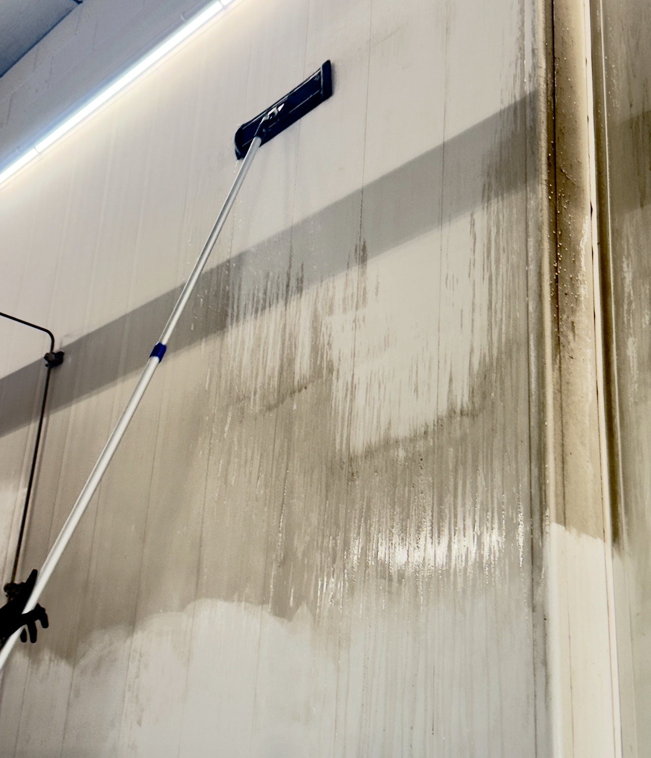 Extension Rod Wall Cleaner